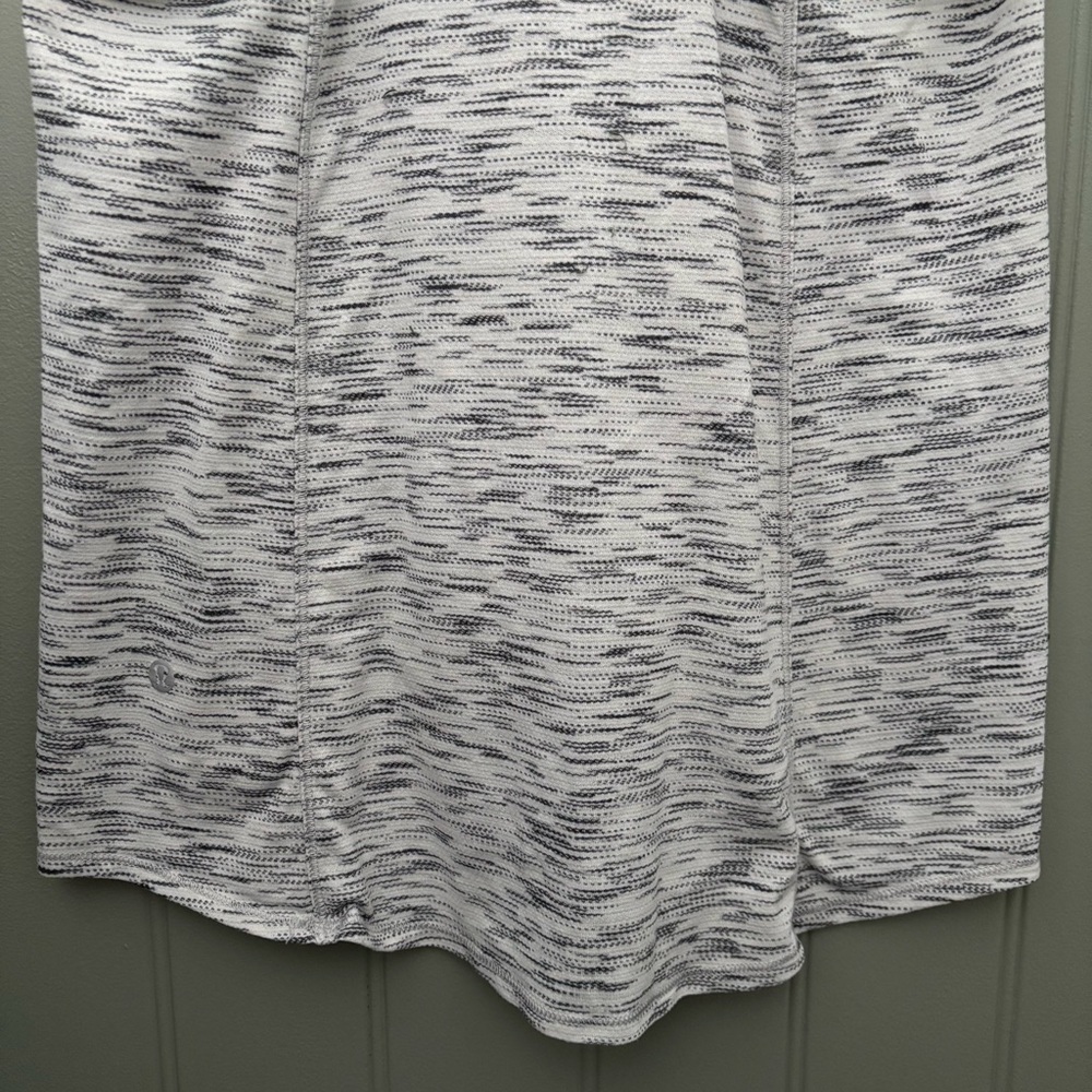 • [Lululemon] Racerback Tank • - Picture 6 of 7